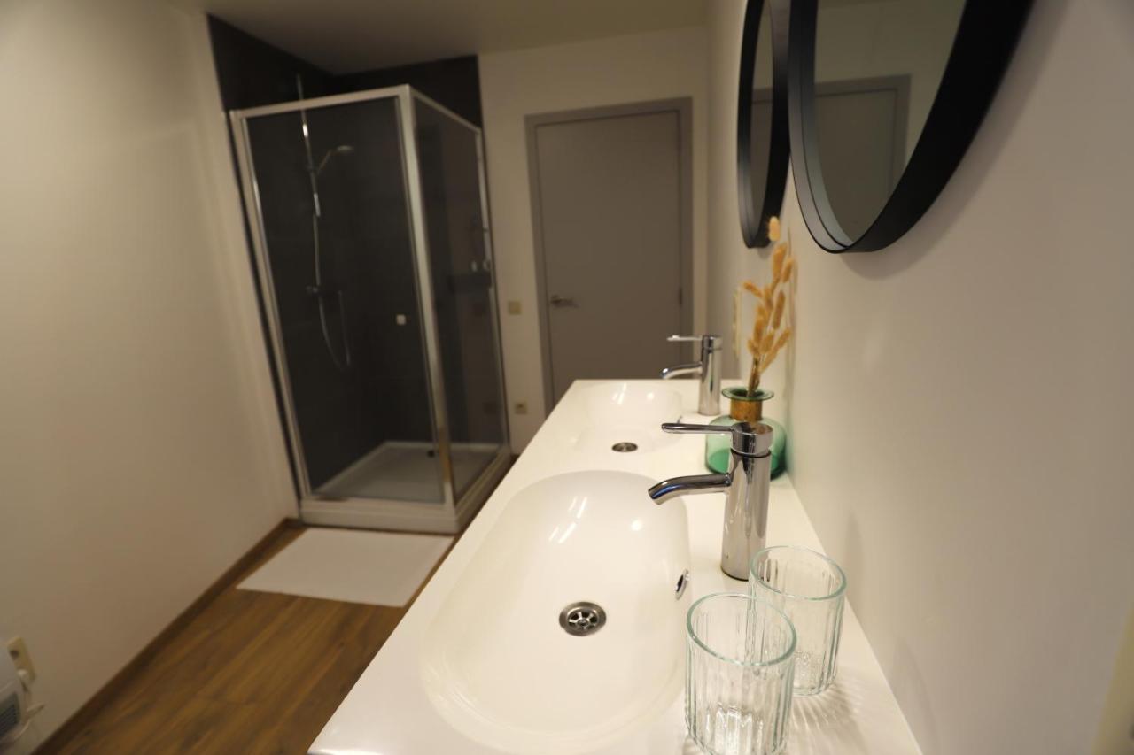 Aux Berges Du Bocq Villa Yvoir ภายนอก รูปภาพ