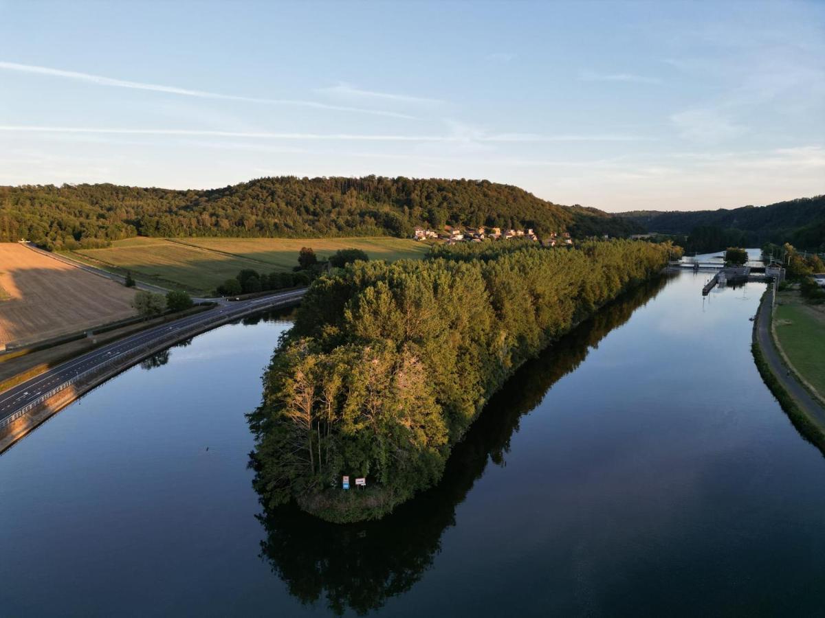 Aux Berges Du Bocq Villa Yvoir ภายนอก รูปภาพ